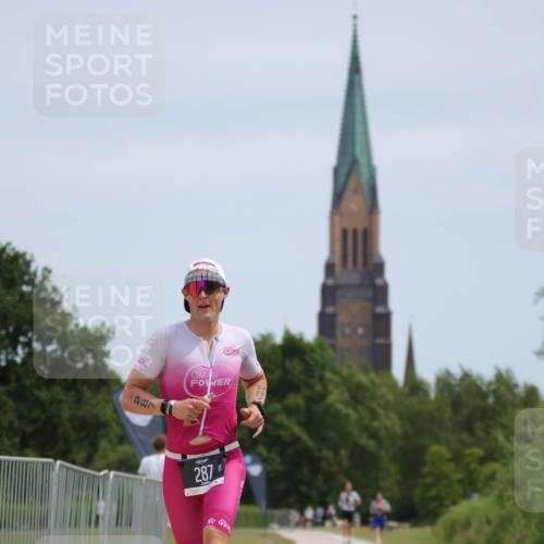 22.06.2025 - Viking Triathlon H.Heesch http://msf.ph/oto/8101618 22.06.2025 12:55:57 Laufen 287 meine-sportfotos.de