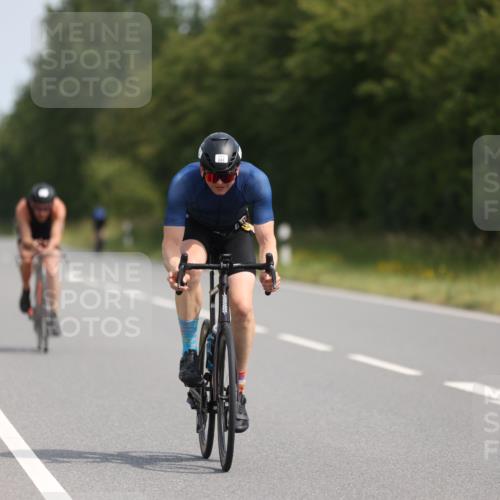 22.06.2025 - Viking Triathlon Yannick Fuchs http://msf.ph/oto/8101625 22.06.2025 11:25:57 Radfahren 117, 325, 344, 451, 475, 499 meine-sportfotos.de