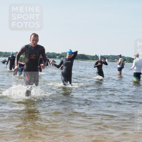 22.06.2025 - Viking Triathlon KatJ http://msf.ph/oto/8101633 22.06.2025 10:33:50 Schwimmen 5, 50, 75, 149, 184, 229, 242, 255, 304, 349, 438, 457, 478, 540 meine-sportfotos.de