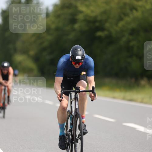22.06.2025 - Viking Triathlon Yannick Fuchs http://msf.ph/oto/8101640 22.06.2025 11:25:58 Radfahren 29, 117, 325, 344, 451, 475, 499 meine-sportfotos.de