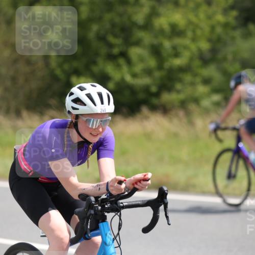 22.06.2025 - Viking Triathlon Yannick Fuchs http://msf.ph/oto/8101661 22.06.2025 12:04:51 Radfahren 9, 26, 80, 101, 170, 272, 273, 299, 362, 385, 496, 608 meine-sportfotos.de