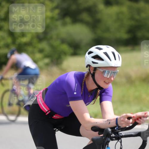 22.06.2025 - Viking Triathlon Yannick Fuchs http://msf.ph/oto/8101665 22.06.2025 12:04:51 Radfahren 9, 26, 80, 101, 170, 272, 273, 299, 362, 385, 496, 608 meine-sportfotos.de