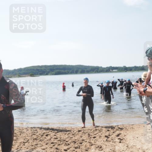 22.06.2025 - Viking Triathlon MichiJ http://msf.ph/oto/8101668 22.06.2025 10:45:45 Schwimmen 95, 197, 360, 425, 466, 519 meine-sportfotos.de