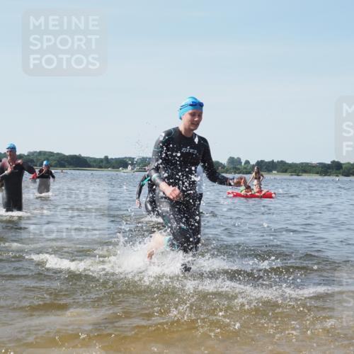 22.06.2025 - Viking Triathlon KatJ http://msf.ph/oto/8101684 22.06.2025 10:33:53 Schwimmen 5, 50, 75, 149, 184, 229, 242, 349, 438, 478, 532, 540 meine-sportfotos.de