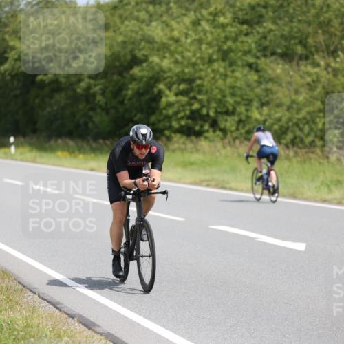 22.06.2025 - Viking Triathlon Yannick Fuchs http://msf.ph/oto/8101702 22.06.2025 12:04:53 Radfahren 9, 26, 80, 101, 170, 272, 273, 299, 496, 547, 608 meine-sportfotos.de