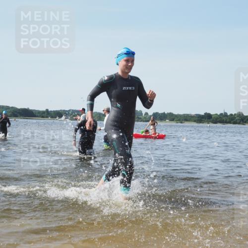 22.06.2025 - Viking Triathlon KatJ http://msf.ph/oto/8101703 22.06.2025 10:33:53 Schwimmen 5, 50, 75, 149, 184, 229, 242, 349, 438, 478, 532, 540 meine-sportfotos.de