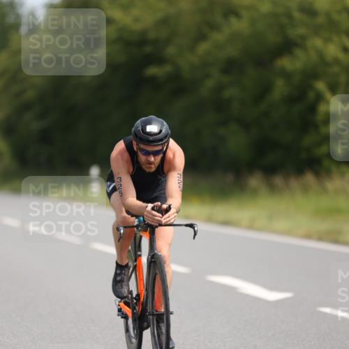 22.06.2025 - Viking Triathlon Yannick Fuchs http://msf.ph/oto/8101722 22.06.2025 11:25:59 Radfahren 29, 117, 325, 344, 403, 451, 499 meine-sportfotos.de