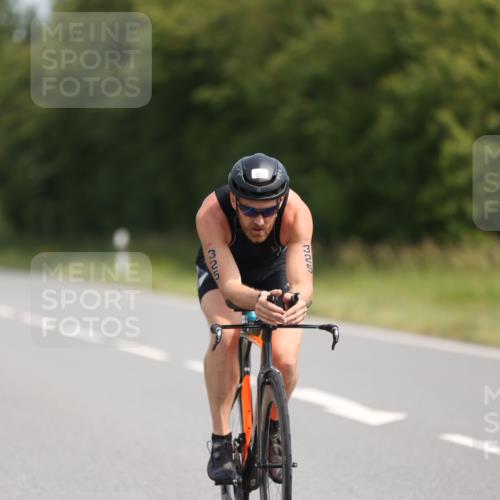 22.06.2025 - Viking Triathlon Yannick Fuchs http://msf.ph/oto/8101730 22.06.2025 11:26:00 Radfahren 29, 117, 325, 344, 403, 451, 499 meine-sportfotos.de