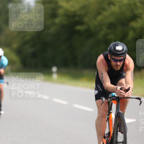 22.06.2025 - Viking Triathlon Yannick Fuchs http://msf.ph/oto/8101736 22.06.2025 11:26:00 Radfahren 29, 117, 325, 344, 403, 451, 499 meine-sportfotos.de