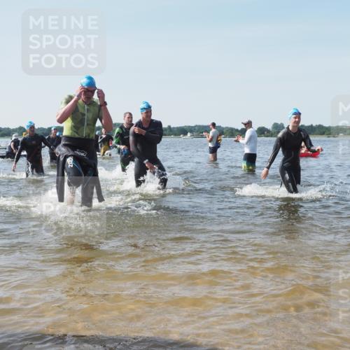 22.06.2025 - Viking Triathlon KatJ http://msf.ph/oto/8101739 22.06.2025 10:33:55 Schwimmen 5, 50, 75, 149, 184, 229, 242, 349, 429, 438, 478, 532, 540 meine-sportfotos.de