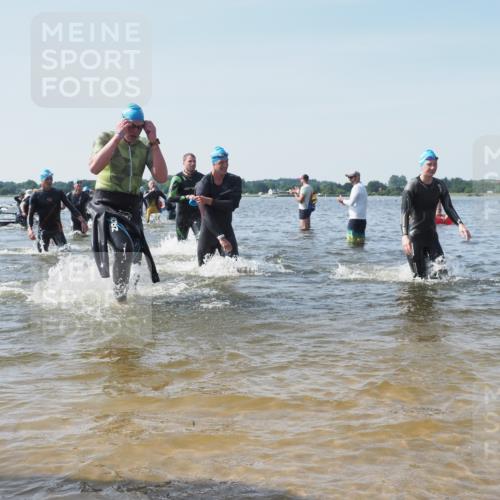 22.06.2025 - Viking Triathlon KatJ http://msf.ph/oto/8101746 22.06.2025 10:33:55 Schwimmen 5, 50, 75, 149, 184, 229, 242, 349, 429, 438, 478, 532, 540 meine-sportfotos.de