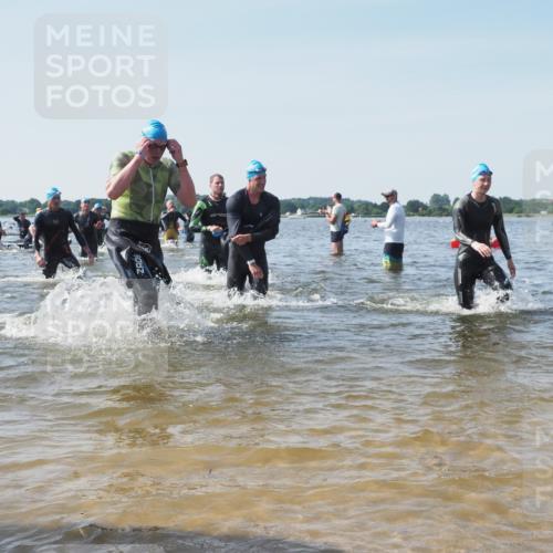 22.06.2025 - Viking Triathlon KatJ http://msf.ph/oto/8101754 22.06.2025 10:33:55 Schwimmen 5, 50, 75, 149, 184, 229, 242, 349, 429, 438, 478, 532, 540 meine-sportfotos.de