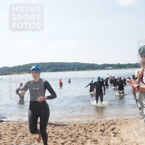 22.06.2025 - Viking Triathlon MichiJ http://msf.ph/oto/8101771 22.06.2025 10:45:47 Schwimmen 95, 197, 360, 372, 425, 519, 633 meine-sportfotos.de