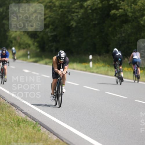 22.06.2025 - Viking Triathlon Yannick Fuchs http://msf.ph/oto/8101773 22.06.2025 12:04:56 Radfahren 9, 80, 169, 170, 273, 547, 608 meine-sportfotos.de