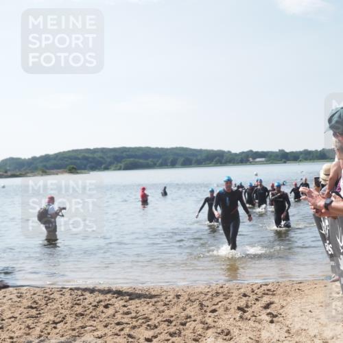 22.06.2025 - Viking Triathlon MichiJ http://msf.ph/oto/8101824 22.06.2025 10:45:48 Schwimmen 95, 360, 372, 425, 468, 519, 621, 633 meine-sportfotos.de