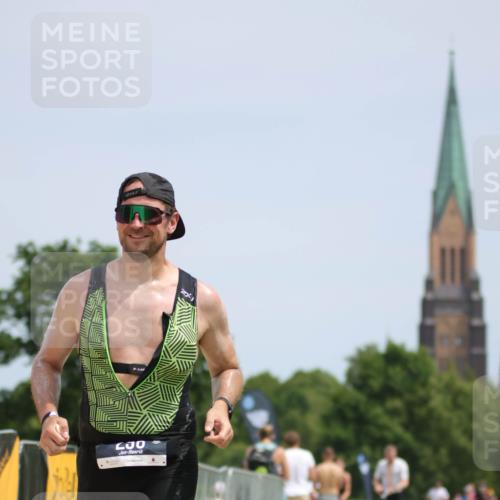 22.06.2025 - Viking Triathlon H.Heesch http://msf.ph/oto/8101831 22.06.2025 13:18:37 Laufen 296 meine-sportfotos.de