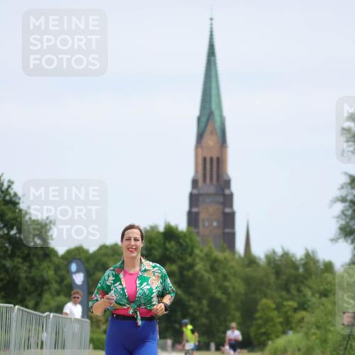 22.06.2025 - Viking Triathlon H.Heesch http://msf.ph/oto/8101832 22.06.2025 12:56:18 Laufen 13, 660 meine-sportfotos.de