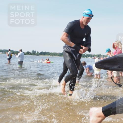 22.06.2025 - Viking Triathlon KatJ http://msf.ph/oto/8101843 22.06.2025 10:33:59 Schwimmen 50, 70, 75, 184, 229, 242, 349, 429, 438, 478, 532, 540, 618, 635 meine-sportfotos.de