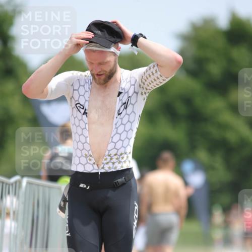 22.06.2025 - Viking Triathlon H.Heesch http://msf.ph/oto/8101858 22.06.2025 13:18:45 Laufen 9, 396, 651 meine-sportfotos.de