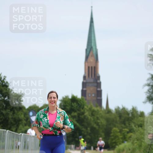 22.06.2025 - Viking Triathlon H.Heesch http://msf.ph/oto/8101870 22.06.2025 12:56:18 Laufen 13, 660 meine-sportfotos.de