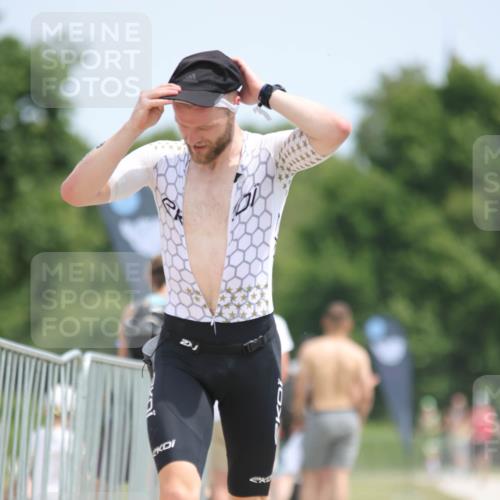 22.06.2025 - Viking Triathlon H.Heesch http://msf.ph/oto/8101871 22.06.2025 13:18:45 Laufen 9, 396, 651 meine-sportfotos.de