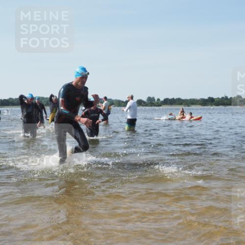 22.06.2025 - Viking Triathlon KatJ http://msf.ph/oto/8101896 22.06.2025 10:34:00 Schwimmen 50, 70, 75, 184, 229, 242, 297, 349, 429, 438, 478, 532, 540, 618, 635 meine-sportfotos.de
