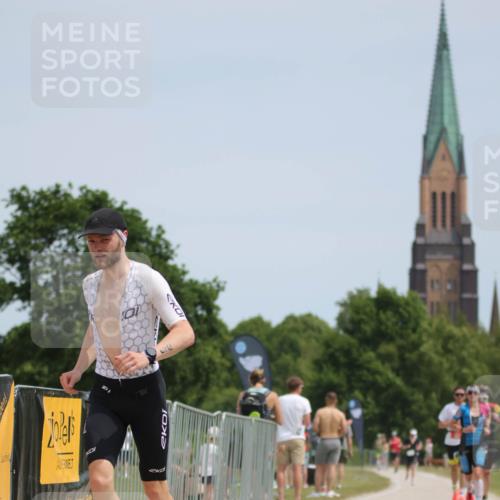 22.06.2025 - Viking Triathlon H.Heesch http://msf.ph/oto/8101897 22.06.2025 13:18:46 Laufen 9, 396, 651 meine-sportfotos.de