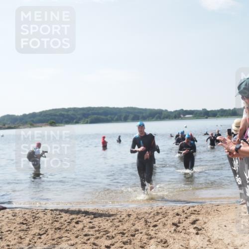 22.06.2025 - Viking Triathlon MichiJ http://msf.ph/oto/8101899 22.06.2025 10:45:50 Schwimmen 95, 360, 372, 425, 468, 519, 615, 621, 633 meine-sportfotos.de