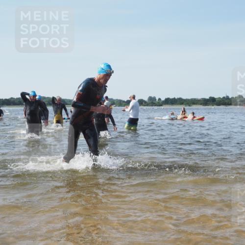 22.06.2025 - Viking Triathlon KatJ http://msf.ph/oto/8101913 22.06.2025 10:34:01 Schwimmen 50, 70, 75, 184, 229, 242, 297, 349, 429, 438, 478, 532, 540, 618, 635 meine-sportfotos.de