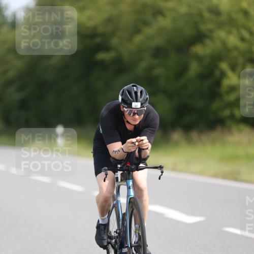 22.06.2025 - Viking Triathlon Yannick Fuchs http://msf.ph/oto/8101916 22.06.2025 11:26:04 Radfahren 29, 117, 325, 403, 451, 556 meine-sportfotos.de