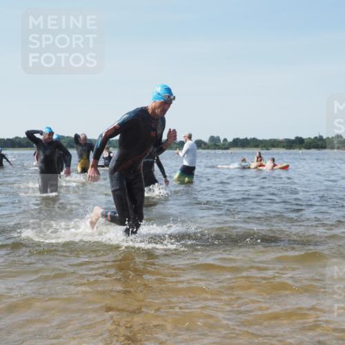 22.06.2025 - Viking Triathlon KatJ http://msf.ph/oto/8101925 22.06.2025 10:34:01 Schwimmen 50, 70, 75, 184, 229, 242, 297, 349, 429, 438, 478, 532, 540, 618, 635 meine-sportfotos.de
