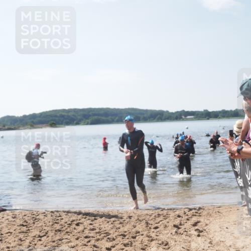 22.06.2025 - Viking Triathlon MichiJ http://msf.ph/oto/8101932 22.06.2025 10:45:51 Schwimmen 95, 360, 372, 425, 468, 519, 615, 621, 633 meine-sportfotos.de