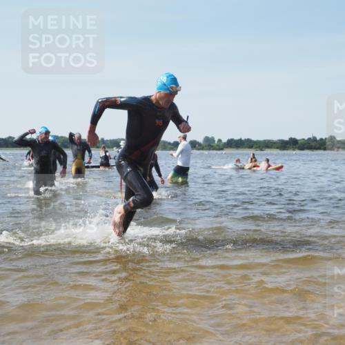 22.06.2025 - Viking Triathlon KatJ http://msf.ph/oto/8101934 22.06.2025 10:34:01 Schwimmen 50, 70, 75, 184, 229, 242, 297, 349, 429, 438, 478, 532, 540, 618, 635 meine-sportfotos.de