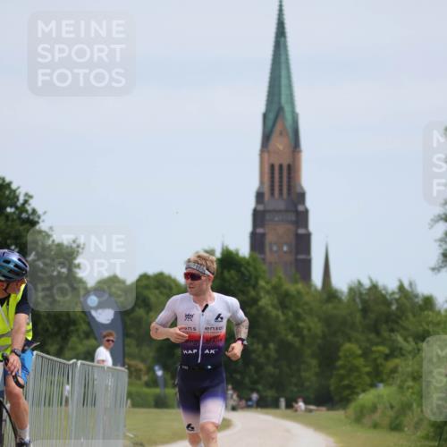 22.06.2025 - Viking Triathlon H.Heesch http://msf.ph/oto/8101936 22.06.2025 12:56:27 Laufen 4 meine-sportfotos.de