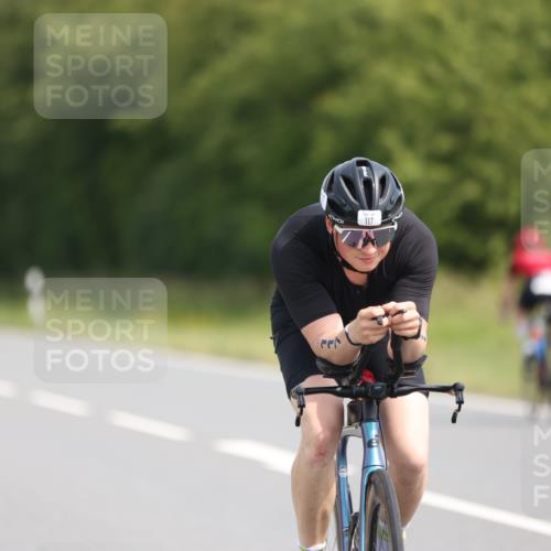 22.06.2025 - Viking Triathlon Yannick Fuchs http://msf.ph/oto/8101937 22.06.2025 11:26:04 Radfahren 29, 117, 325, 403, 451, 556 meine-sportfotos.de