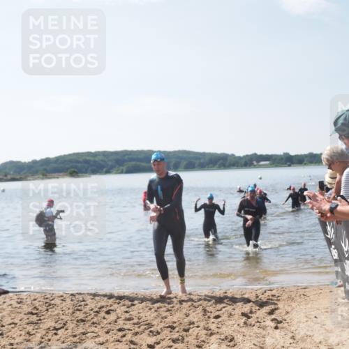 22.06.2025 - Viking Triathlon MichiJ http://msf.ph/oto/8101961 22.06.2025 10:45:51 Schwimmen 95, 360, 372, 425, 468, 519, 615, 621, 633 meine-sportfotos.de