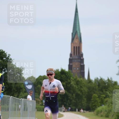 22.06.2025 - Viking Triathlon H.Heesch http://msf.ph/oto/8101963 22.06.2025 12:56:27 Laufen 4 meine-sportfotos.de