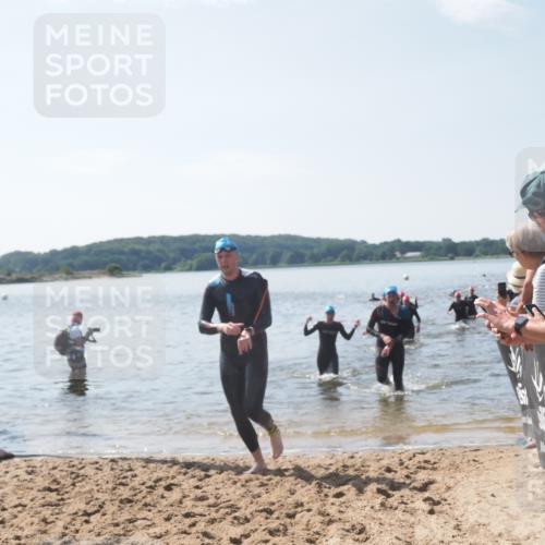 22.06.2025 - Viking Triathlon MichiJ http://msf.ph/oto/8101979 22.06.2025 10:45:51 Schwimmen 95, 360, 372, 425, 468, 519, 615, 621, 633 meine-sportfotos.de