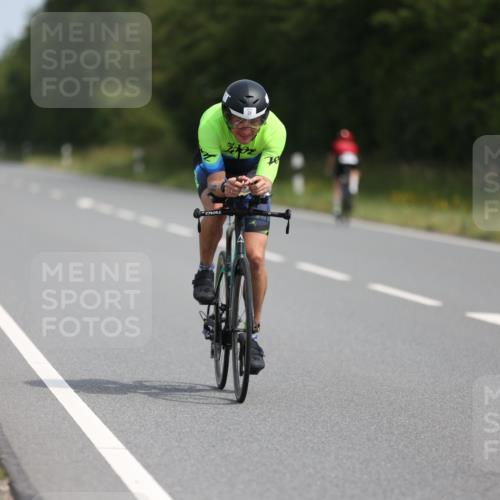 22.06.2025 - Viking Triathlon Yannick Fuchs http://msf.ph/oto/8101982 22.06.2025 11:26:08 Radfahren 15, 29, 117, 272, 298, 403, 556 meine-sportfotos.de