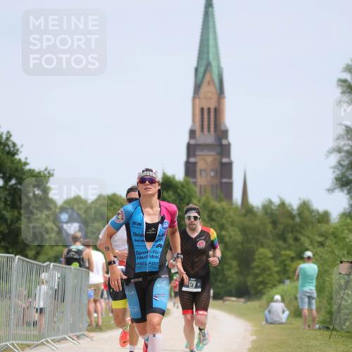 22.06.2025 - Viking Triathlon H.Heesch http://msf.ph/oto/8101986 22.06.2025 13:18:51 Laufen 9, 179, 347, 396, 651 meine-sportfotos.de