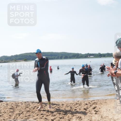 22.06.2025 - Viking Triathlon MichiJ http://msf.ph/oto/8101987 22.06.2025 10:45:52 Schwimmen 95, 342, 360, 372, 425, 468, 519, 615, 621, 633 meine-sportfotos.de