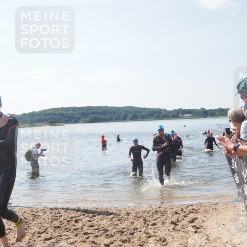 22.06.2025 - Viking Triathlon MichiJ http://msf.ph/oto/8102059 22.06.2025 10:45:53 Schwimmen 95, 217, 342, 360, 372, 425, 468, 519, 615, 621, 633 meine-sportfotos.de