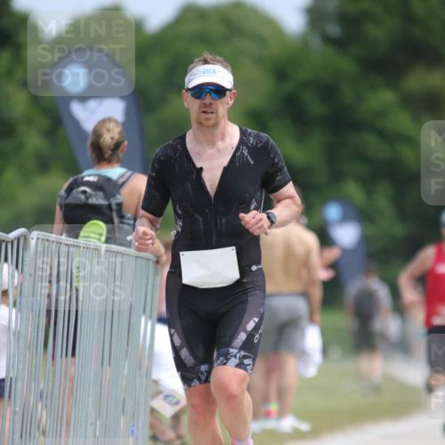 22.06.2025 - Viking Triathlon H.Heesch http://msf.ph/oto/8102079 22.06.2025 13:19:05 Laufen 34 meine-sportfotos.de