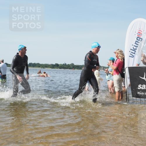 22.06.2025 - Viking Triathlon KatJ http://msf.ph/oto/8102086 22.06.2025 10:34:04 Schwimmen 46, 70, 75, 184, 297, 349, 429, 478, 532, 540, 618, 635 meine-sportfotos.de