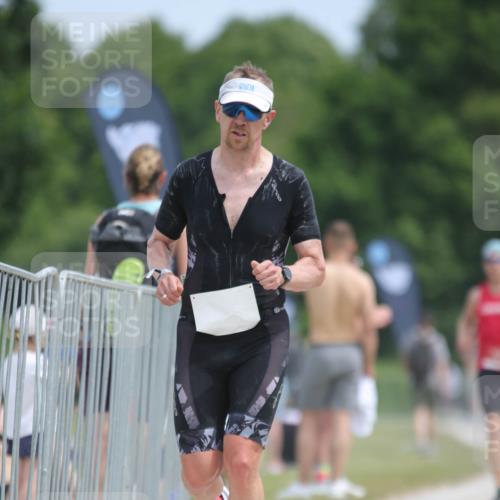 22.06.2025 - Viking Triathlon H.Heesch http://msf.ph/oto/8102107 22.06.2025 13:19:05 Laufen 34 meine-sportfotos.de
