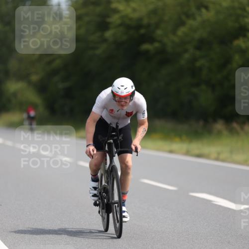 22.06.2025 - Viking Triathlon Yannick Fuchs http://msf.ph/oto/8102117 22.06.2025 11:26:13 Radfahren 15, 234, 272, 298, 403, 556 meine-sportfotos.de