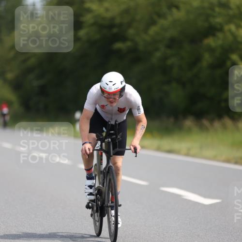 22.06.2025 - Viking Triathlon Yannick Fuchs http://msf.ph/oto/8102124 22.06.2025 11:26:13 Radfahren 15, 234, 272, 298, 403, 556 meine-sportfotos.de