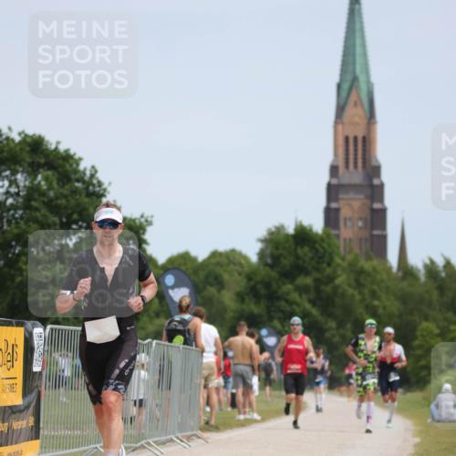 22.06.2025 - Viking Triathlon H.Heesch http://msf.ph/oto/8102139 22.06.2025 13:19:07 Laufen 34, 368, 632 meine-sportfotos.de