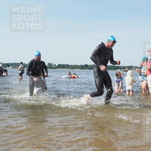 22.06.2025 - Viking Triathlon KatJ http://msf.ph/oto/8102149 22.06.2025 10:34:05 Schwimmen 46, 70, 75, 184, 297, 429, 478, 532, 540, 618, 635 meine-sportfotos.de