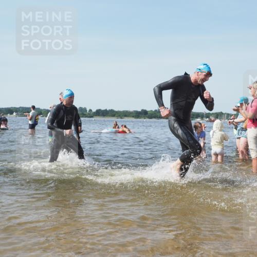 22.06.2025 - Viking Triathlon KatJ http://msf.ph/oto/8102166 22.06.2025 10:34:05 Schwimmen 46, 70, 75, 184, 297, 429, 478, 532, 540, 618, 635 meine-sportfotos.de